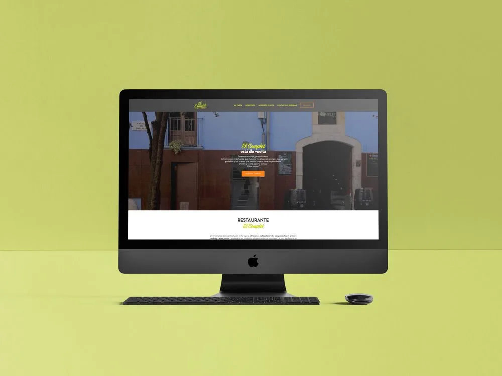 Portada de la web de El Complet en un ordenador de sobremesa