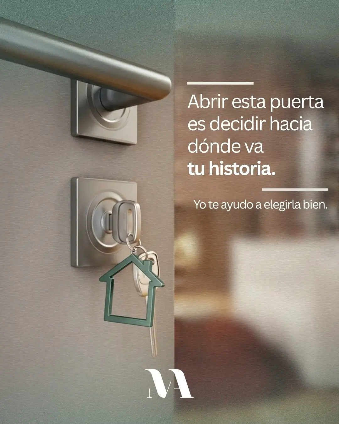 Publicación «Abrir esta puerta es decidir dónde vive tu historia» con llave en la cerradura