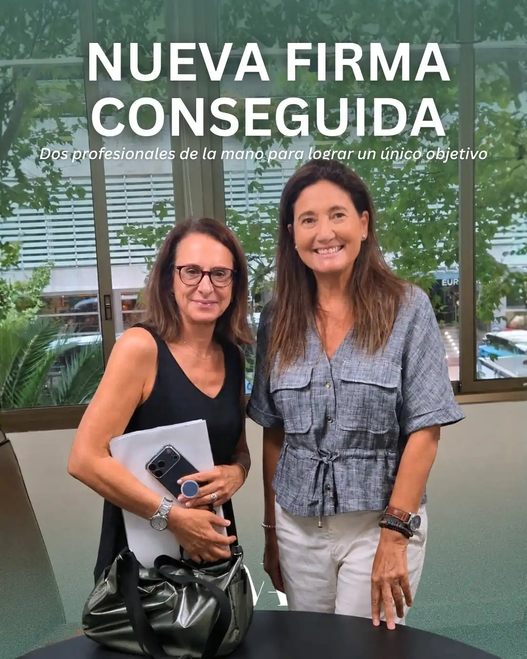 Publicación «Nueva firma conseguida» con Mery Alonso y otra profesional