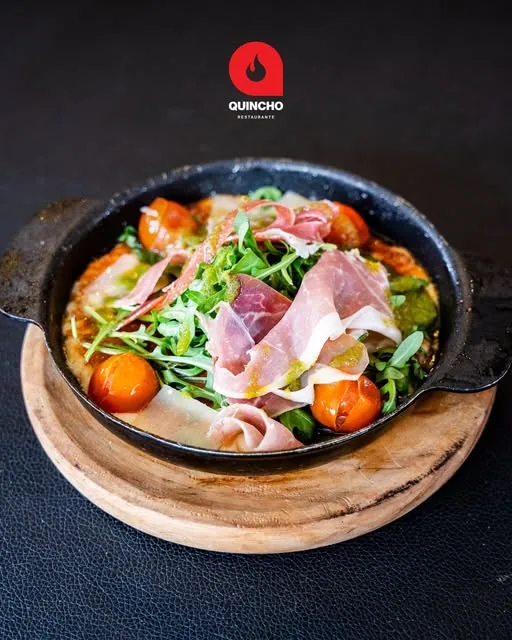 Ensalada con jamón en Quincho