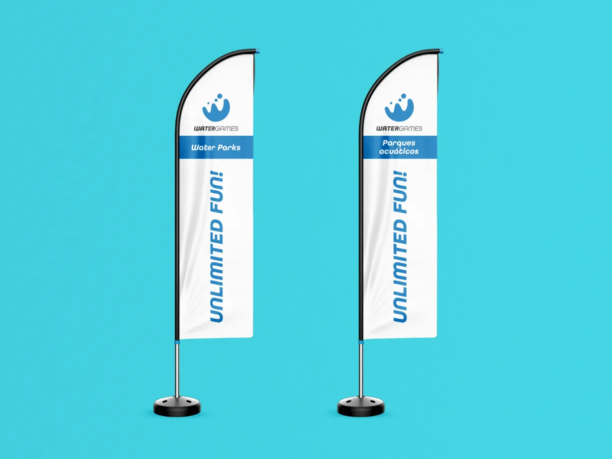 Banderas publicitarias de Water Games con el claim Unlimited fun